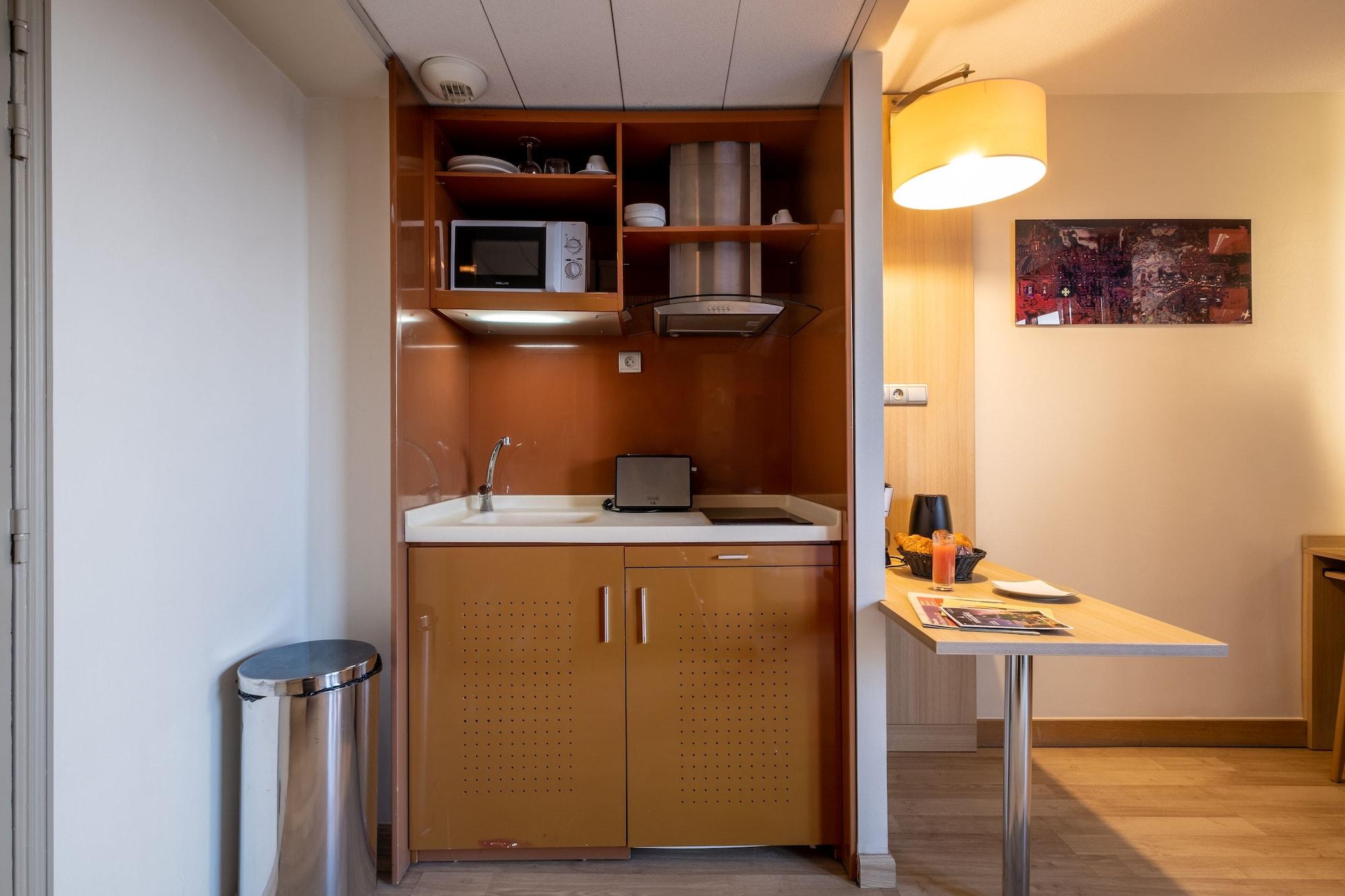 Clarion Aparthotel Toulouse Blagnac Airport Экстерьер фото