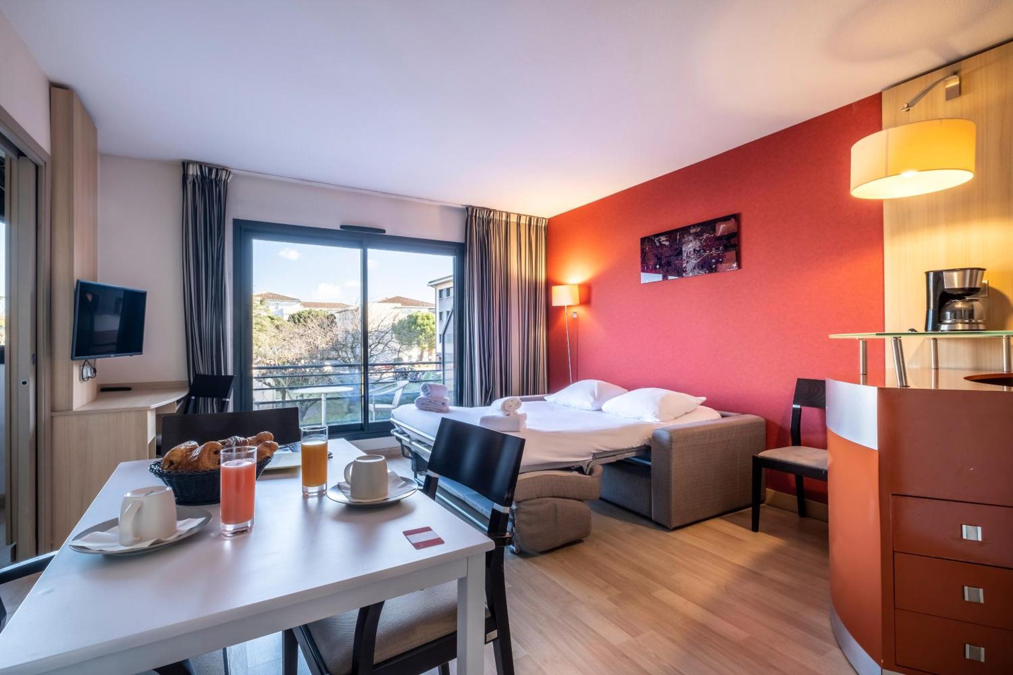 Clarion Aparthotel Toulouse Blagnac Airport Экстерьер фото