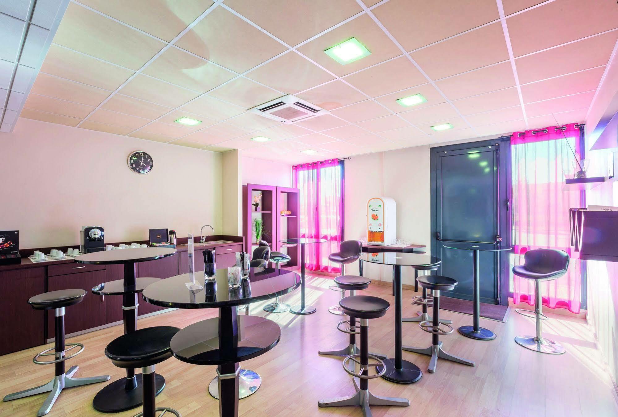 Clarion Aparthotel Toulouse Blagnac Airport Экстерьер фото